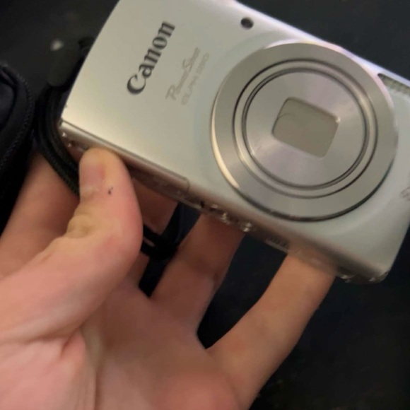 Canon PowerShot Camera in Metallic Silver - Picture 1 of 1